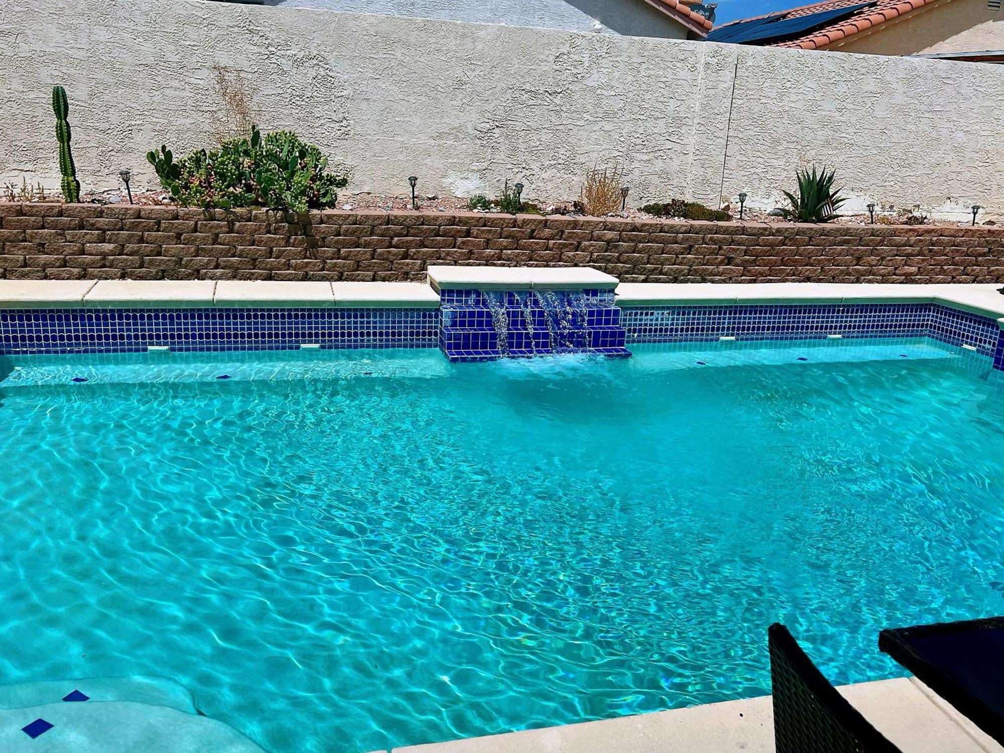 ラスベガス Amazing Heated Pool And Private Hot Tub 3Br In Heart Of Lvヴィラ エクステリア 写真