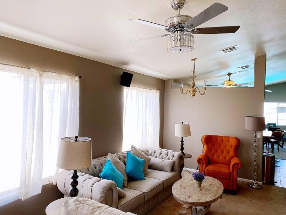 ラスベガス Amazing Heated Pool And Private Hot Tub 3Br In Heart Of Lvヴィラ エクステリア 写真